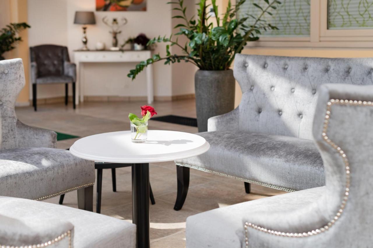 Appartment Hotel Victoria 바트푸징 외부 사진