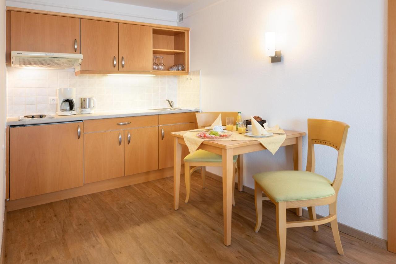 Appartment Hotel Victoria 바트푸징 외부 사진