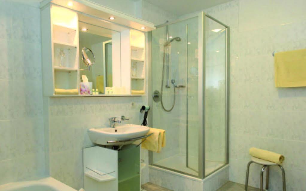 Appartment Hotel Victoria 바트푸징 외부 사진