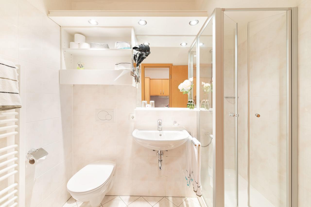 Appartment Hotel Victoria 바트푸징 외부 사진