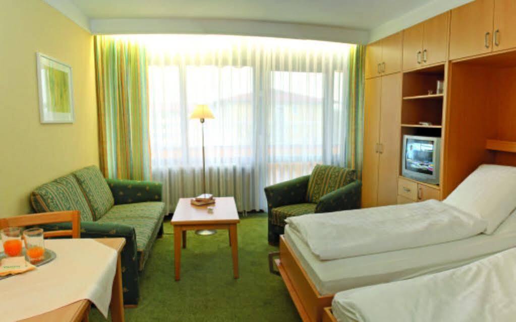 Appartment Hotel Victoria 바트푸징 외부 사진